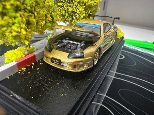 Open part trong mô hình diecast là các chi tiết mở được như cửa, capo, cốp
