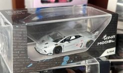 King Model 1:64 LB-Silhouette WORKS Lamborghini Huracan GT Grey màu xám nhạt trong hộp trưng bày